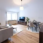 Business Design-apartment - 55qm, Kueche & Arbeitsplatz - By Lott Living Duisburg