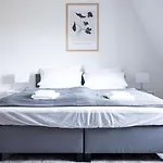 Lägenhet Business Design-apartment - 55qm, Kueche & Arbeitsplatz - By Lott Living *