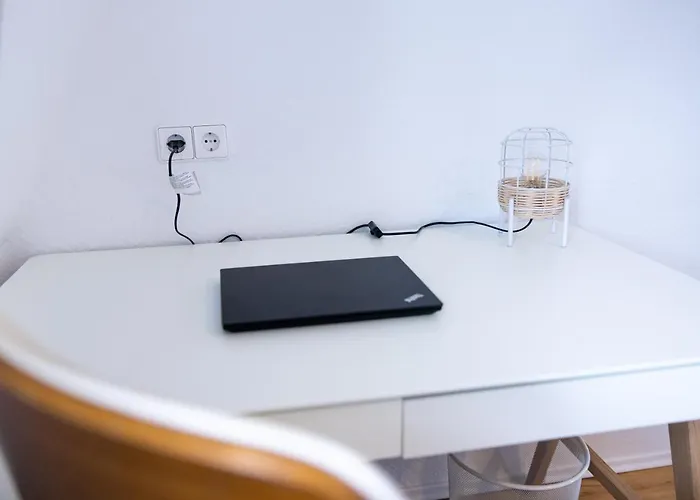 Business Design-apartment - 55qm, Kueche & Arbeitsplatz - By Lott Living アパート